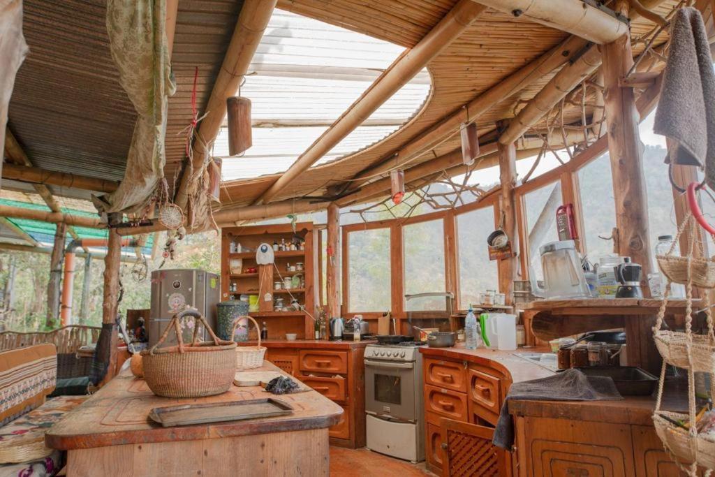 Earthship Amazing With View Country house San Marcos La Laguna