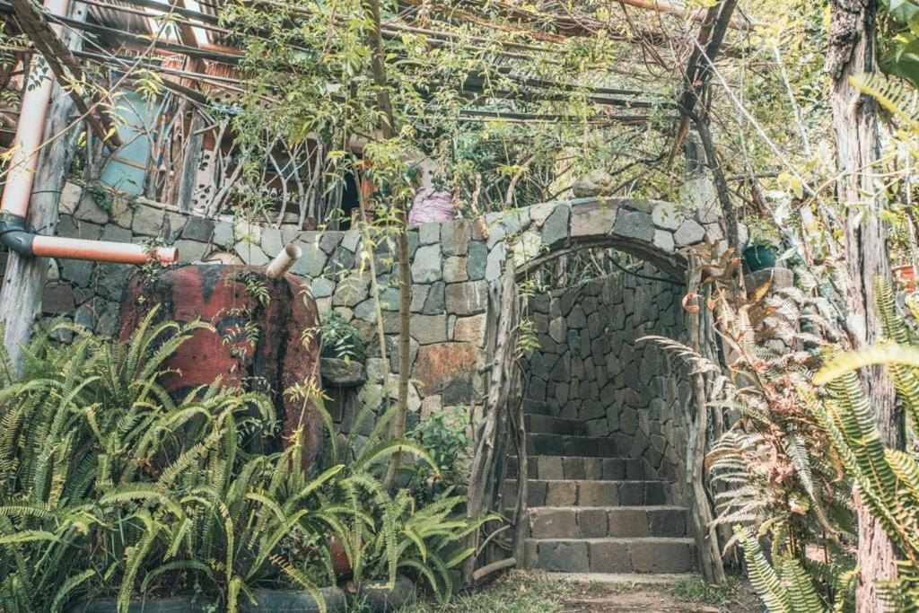 Country house Earthship Amazing With View San Marcos La Laguna